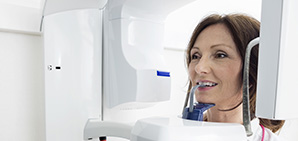 Woman receiving 3D cone beam scan